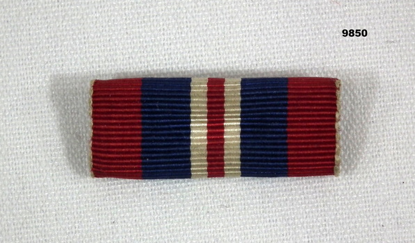 British War Service Medal ribbon bar.