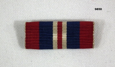 British War Service Medal ribbon bar.
