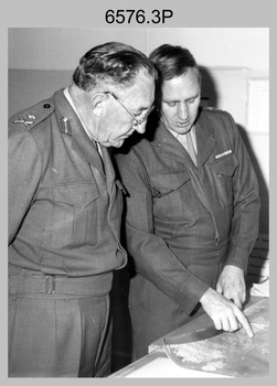 Army Survey Regiment, MAJGEN David Engel AO OBE Visit, Fortuna, Bendigo. 1982.