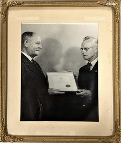 RSL Life membership presentation 1950
