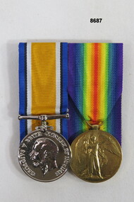 Medal set of two (2) WW1.