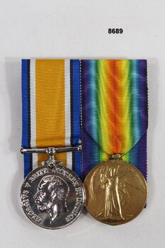 Medal set of two (2). WW1