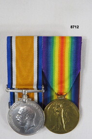 Medal set of two (2) WW1.