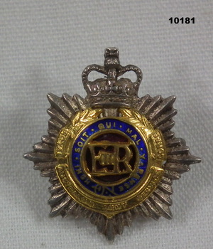 RAASC Officer's metal collar badge.