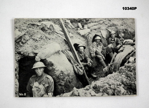 WW1, black and white photo of Australian Soldiers.