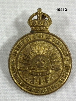 WW1 returned from Active service badge.
