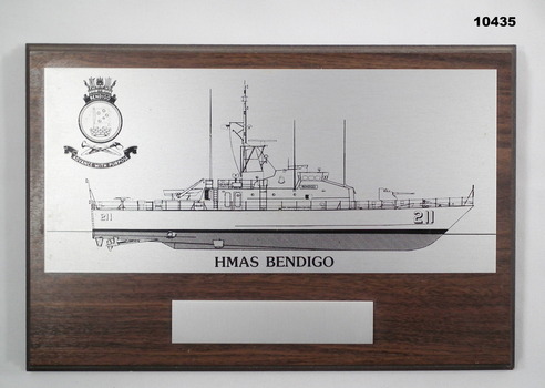 Timber plaque for an HMAS BENDIGO award.