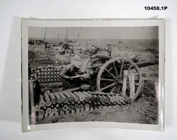 Photos of trench soldiers WW1.