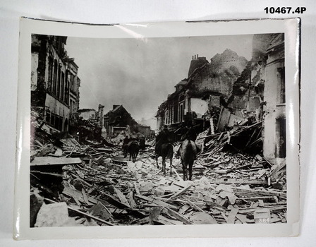 Photographs of various WW1 scenes.