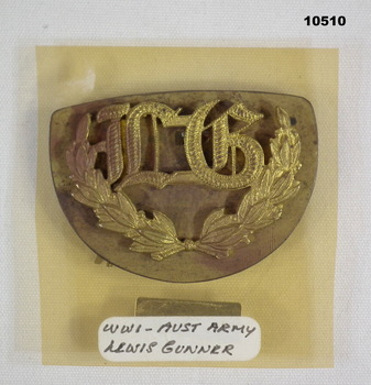 Lews Gunner badge from WW1.