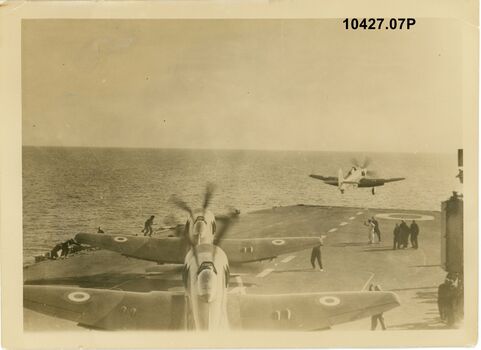 10427.07P Anti submarine Gannet                                    
