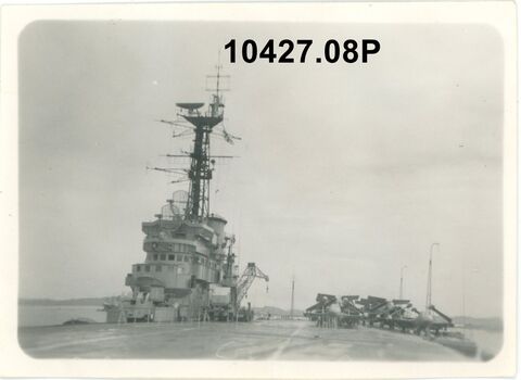 10427.08P Flight deck of Melbourne                                    