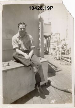 10428.19P Unidentified shipmate, likely on Melbourne                                    
