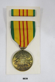USA Republic of Vietnam Service Medal.