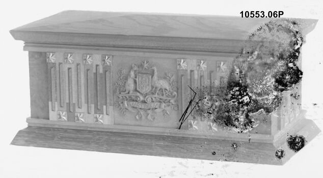 10553.06P Presentation box for ceremonial mallet shown in 10553.11P.                                                          