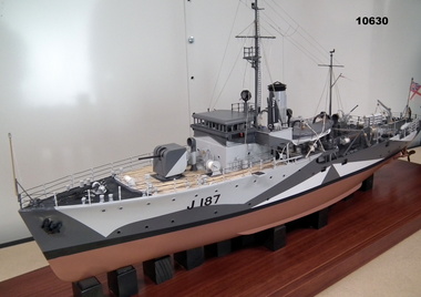 Scale Model of HMAS BENDIGO J187 (1941)