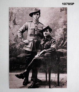 Studio portrait of two WW1 soldiers in uniform.