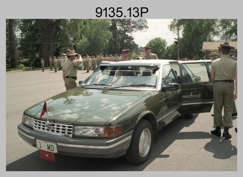 CO's Parade at the Army Survey Regiment, Fortuna Villa, Bendigo. 1990.