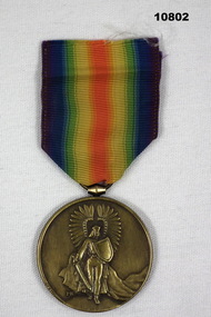 Polish Victory Medal and ribbon WW1.