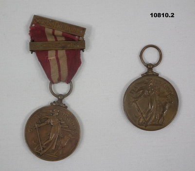 Two Irish WW2 medals.