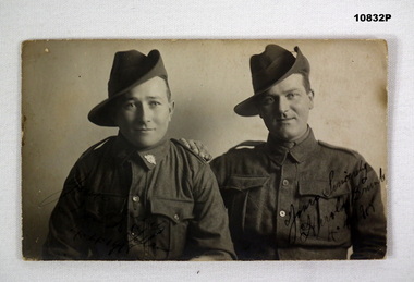 Head and shoulders portrait of two 1st AIF soldiers.