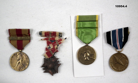 Various US medals for Military.