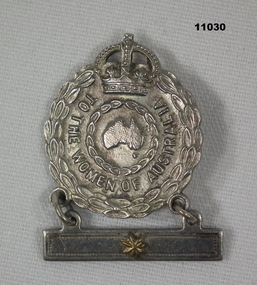 Badge - FEMALE RELATIVE BADGE WW2