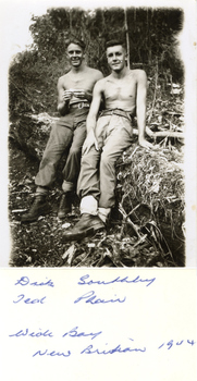 11093.08P 2/38th and 2/16th Battalion men in Darwin and New Guinea
