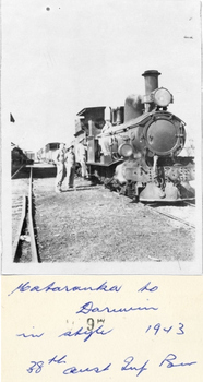 11093.04P 2/38th and 2/16th Battalion men in Darwin and New Guinea