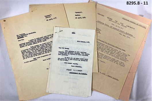 Correspondence relating to Lansell and the Cenotaph Bendigo