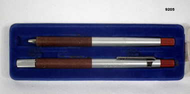 Ulano Swivel Knife Set