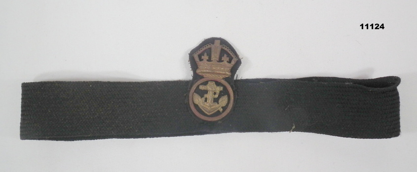 Navy hat band with NCO badge.