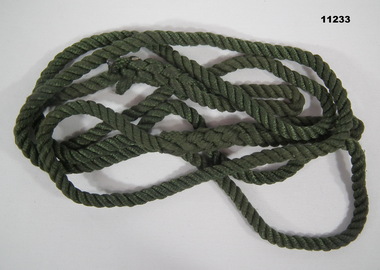 Army issue, green toggle rope.