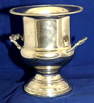 Silver cup with flared top and 2 fixed handles