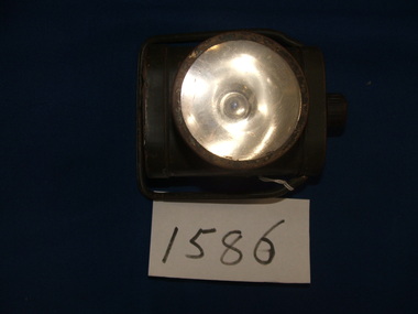 Battery powered electrical lamp souvenir