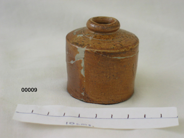 Inkwell, brown pottery