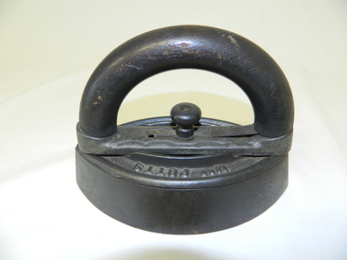Iron - Flat, Circa early 1900s
