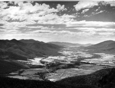 Photograph of Kiewa Valley Panorama, Kiewa Valley from No. 5 Road, Before 1945
