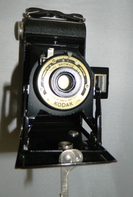 Camera Box Brownie Folding, Six 20 Folding Brownie KodetteII, Circa 1948 to late 1970s