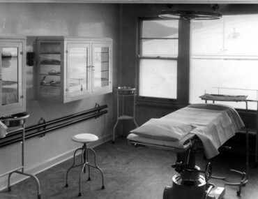 Photograph Tawonga District Hospital, Theatre at Tawonga District Hospital, 1949/50