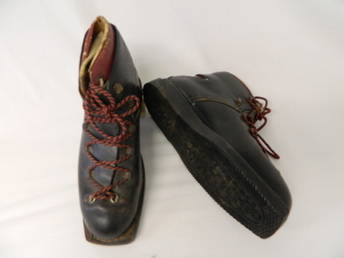 Ski Boots - Cross Country, mid 1900's
