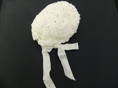 Baby's Bonnet