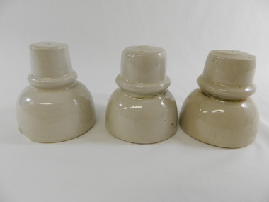 Insulator - Porcelain small x3