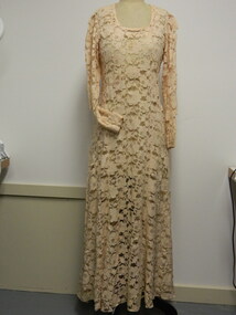 Dress - Pale Apricot Guipure Lace, c1960's