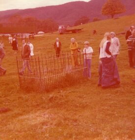 Photograph of pioneer grave, 29th May, 1977