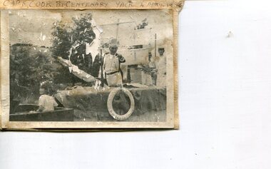 Set of 3 photographs= Captain Cook Bi-Centenery parade, 04/04/1970