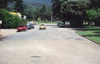 Photographs – Kiewa Cres Mt Beauty. Circa 1993. Set of 12 colour photographs, circa 1993