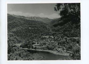 Photo - Bogong Village and Lake Guy