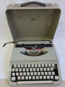 Typewriter - Portable