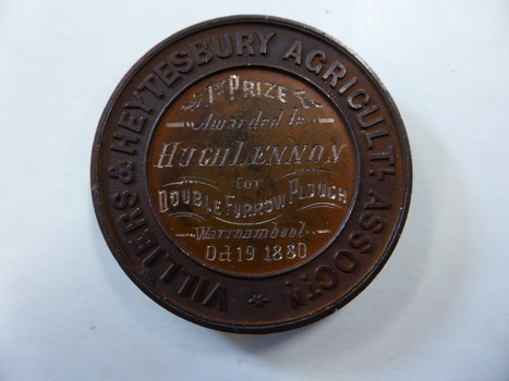 A medallion for the Villiers agricultural show.